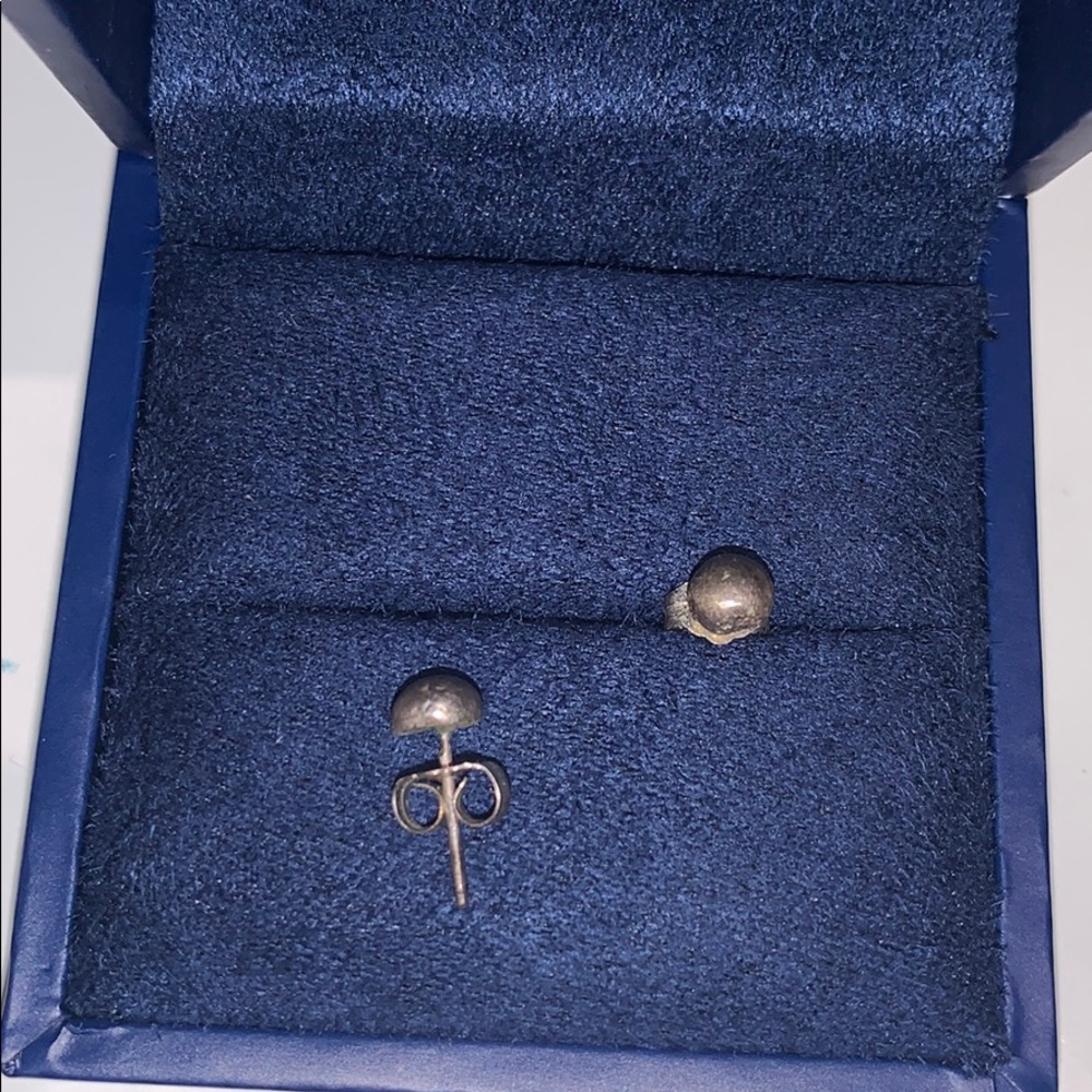 Simple earring set - Picture 5 of 5